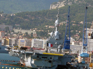 Французский авианосец «Charles de Gaulle»